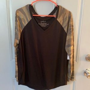 Torrid Long sleeve baseball T- Size 0